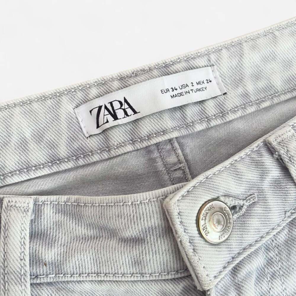 zara light wash baggy balloon/barrel jeans, size 2 - Picture 5 of 8